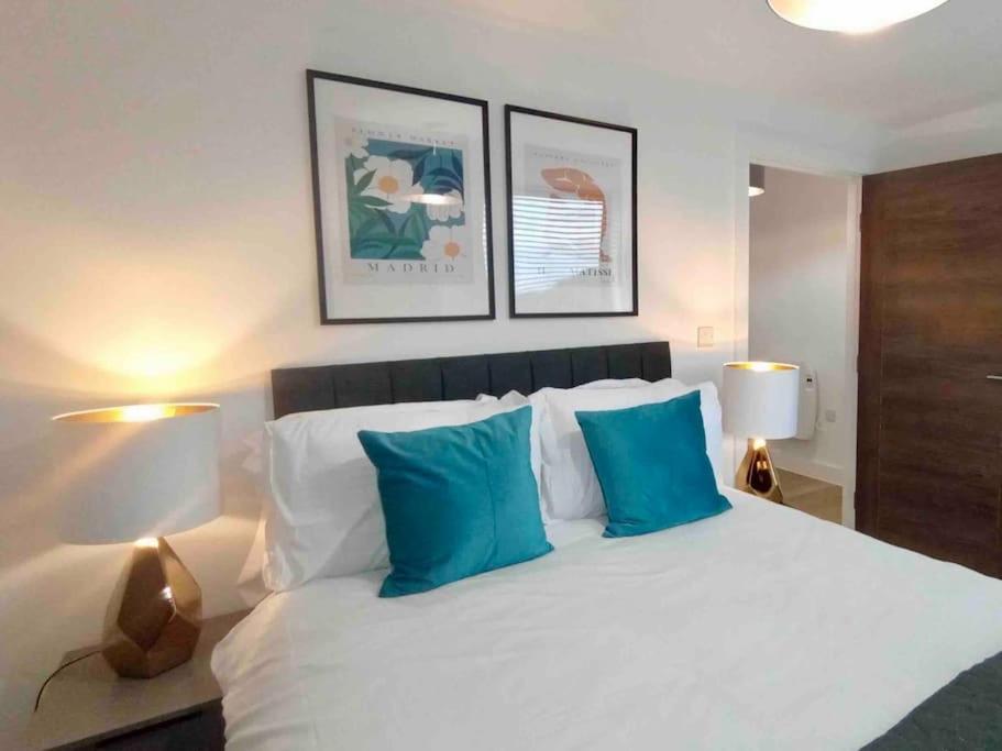 Ferienwohnung Luxury 2 Bed 2 Bath Flat Near Old Trafford Manchester Exterior foto